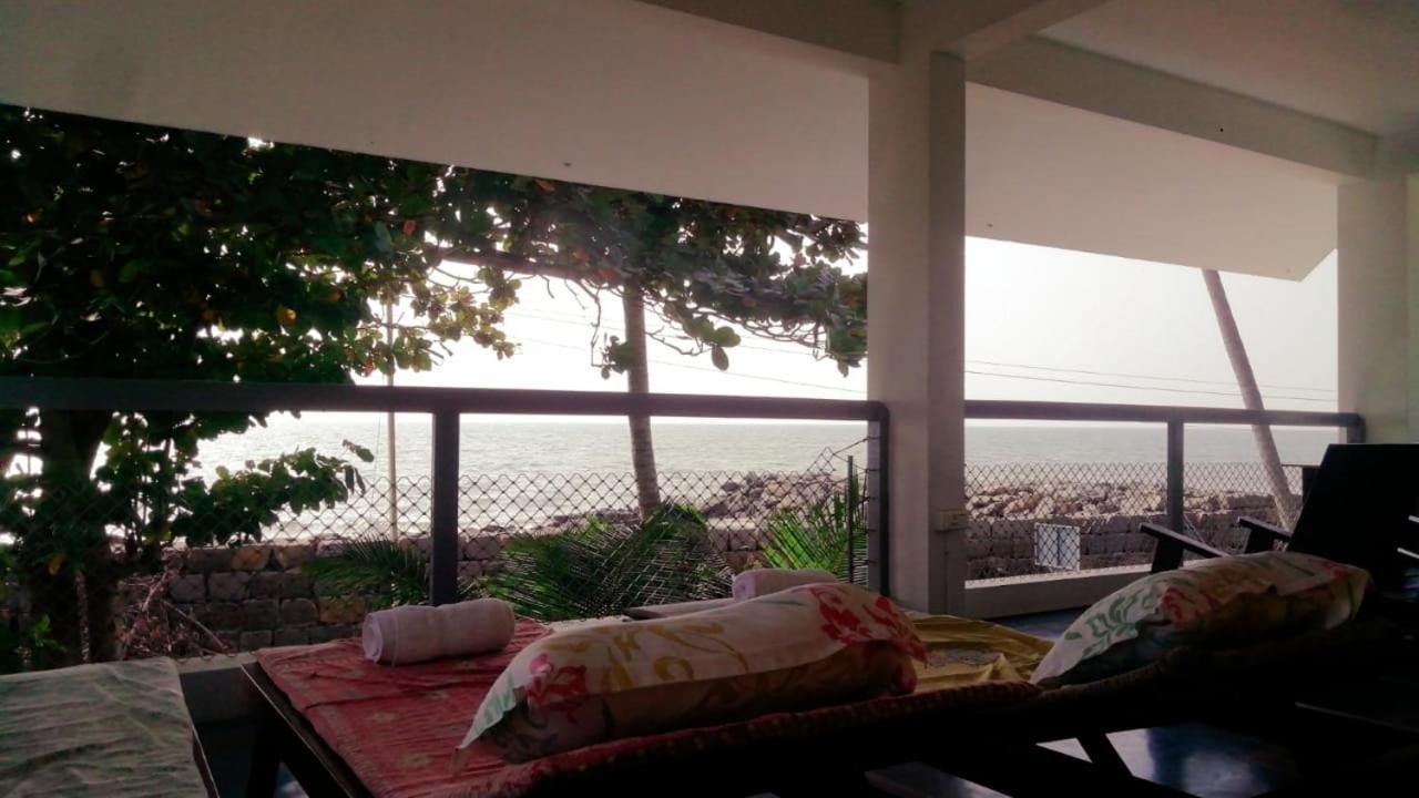 Chameleon Beach Lodge By Peace Rob Hotels Cherai Beach Eksteriør bilde